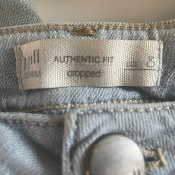 J. Jill authentic fit cropped light blue jeans size 8 - Picture 4 of 5